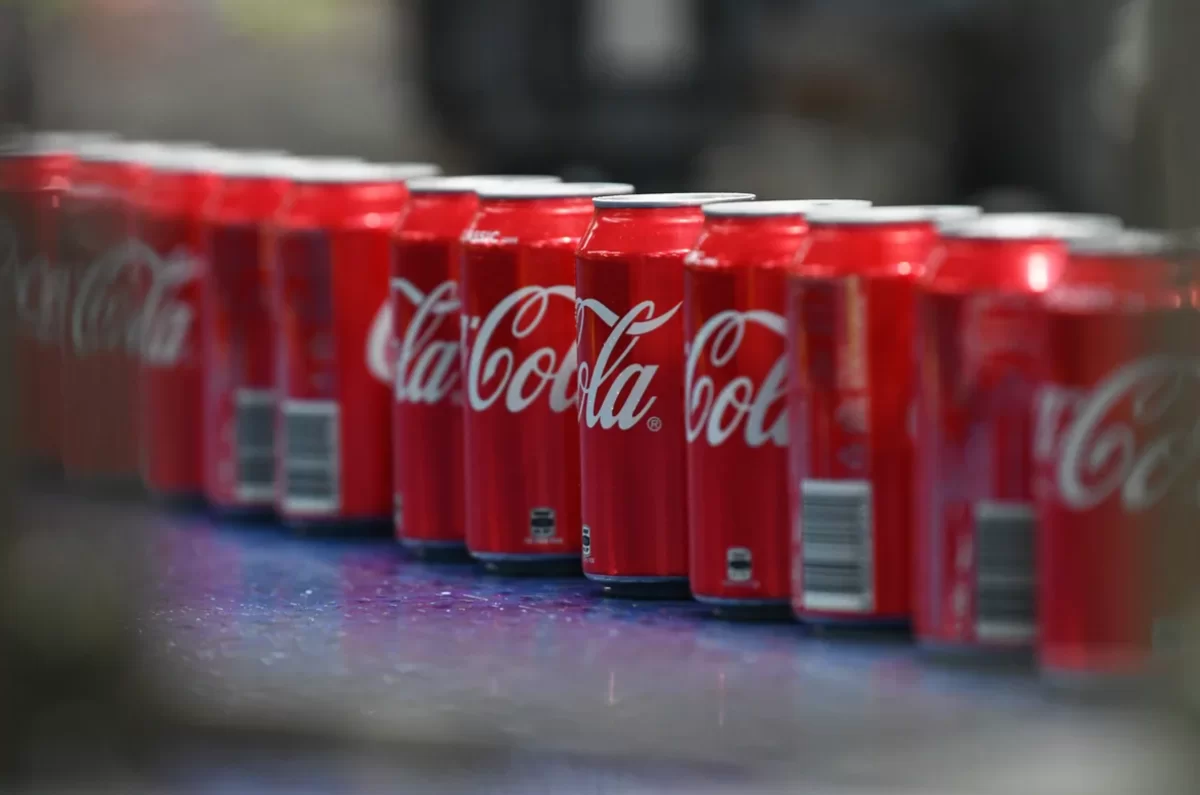 Будьте осторожны: Coca-Cola отзывает напитки из-за вредного химиката