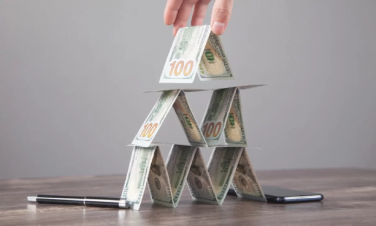 Казахстанцы вложили более 2 млрд тенге в финансовую пирамиду