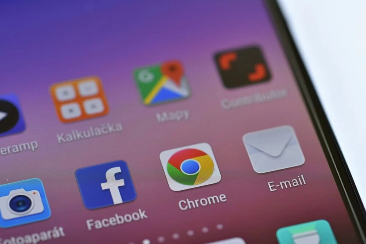 США требуют разделить Google и продать Chrome из-за монополии