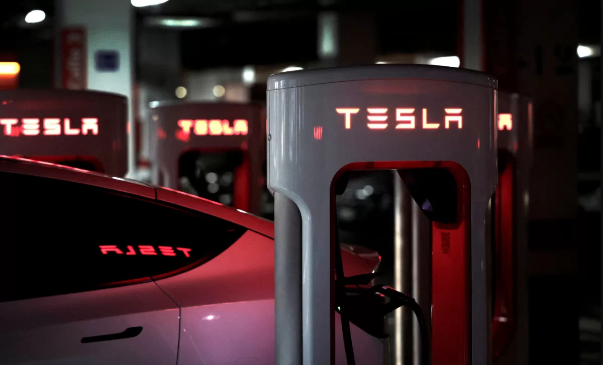 Продажи Tesla в Европе рухнули