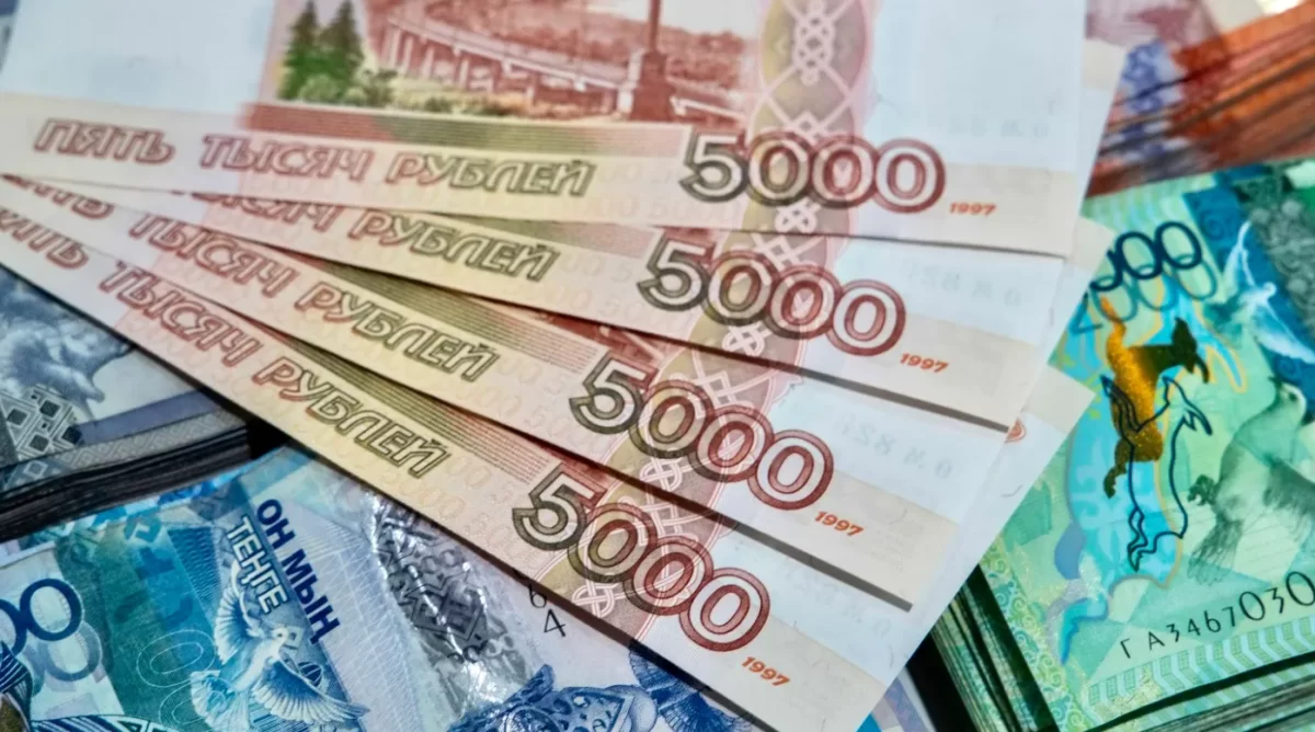 Рубль укрепляется: как это касается Казахстана