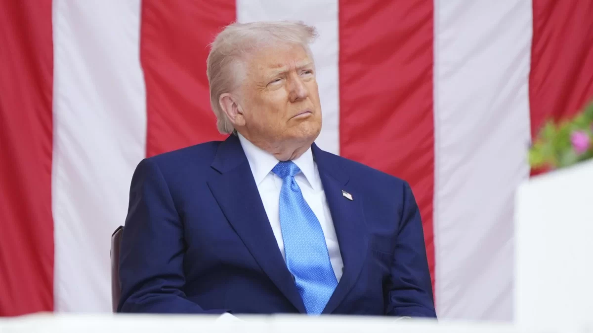Дональд Трамп может выпустить собственный смартфон