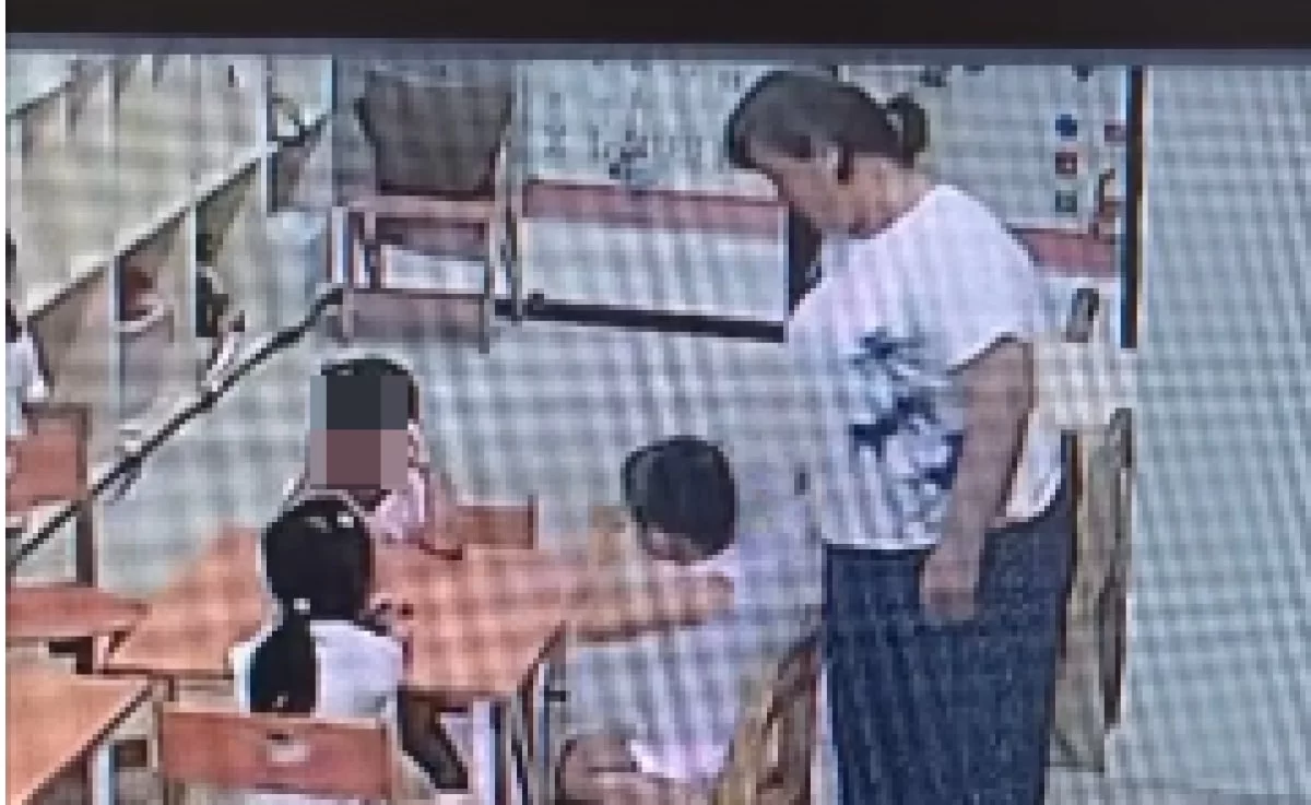 Поведение воспитателя нового детсада Астаны шокировало Казнет