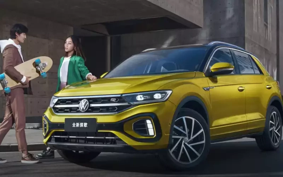 Volkswagen представил недорогой турбокроссовер с «роботом»