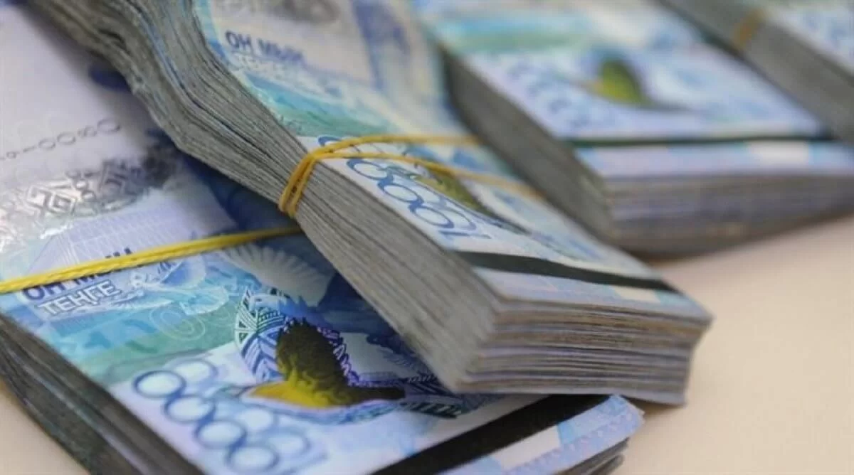 Казахстанцам приходят чужие штрафы из-за бликов солнца