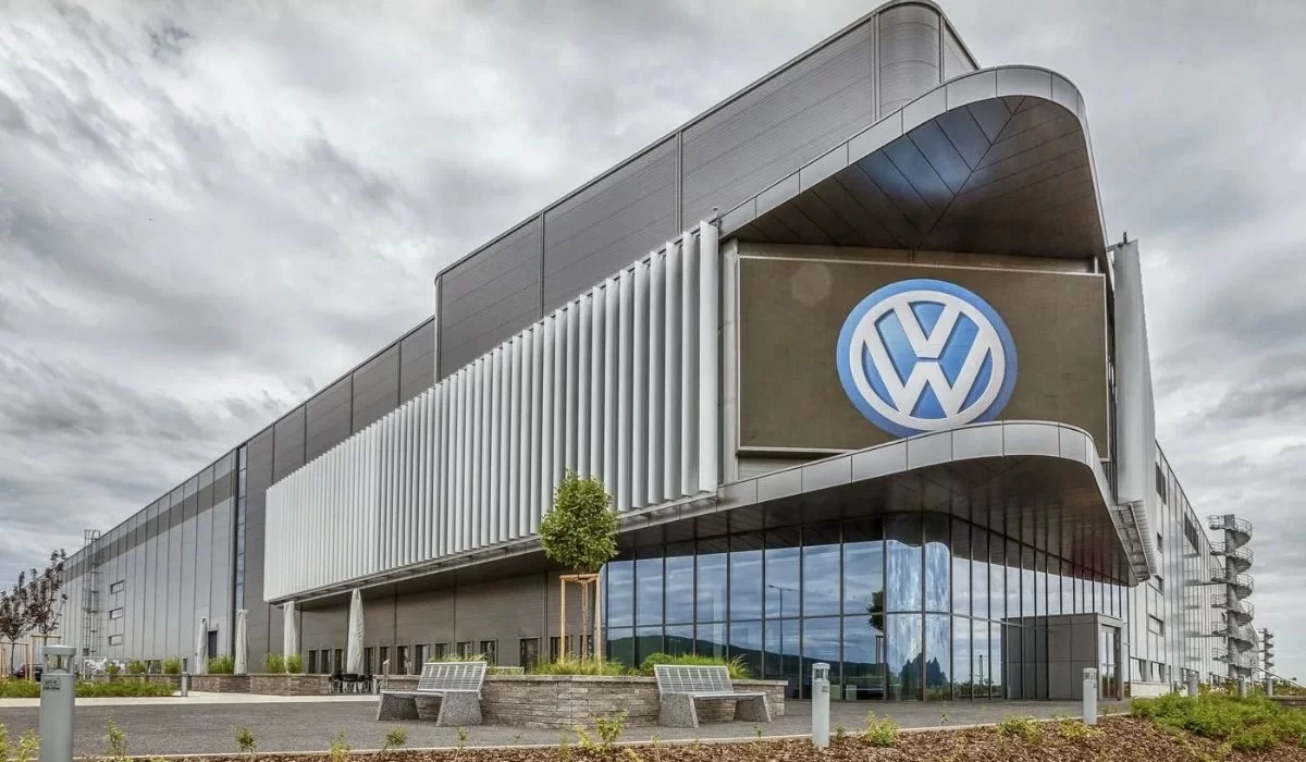 Volkswagen сворачивает производство в КНР