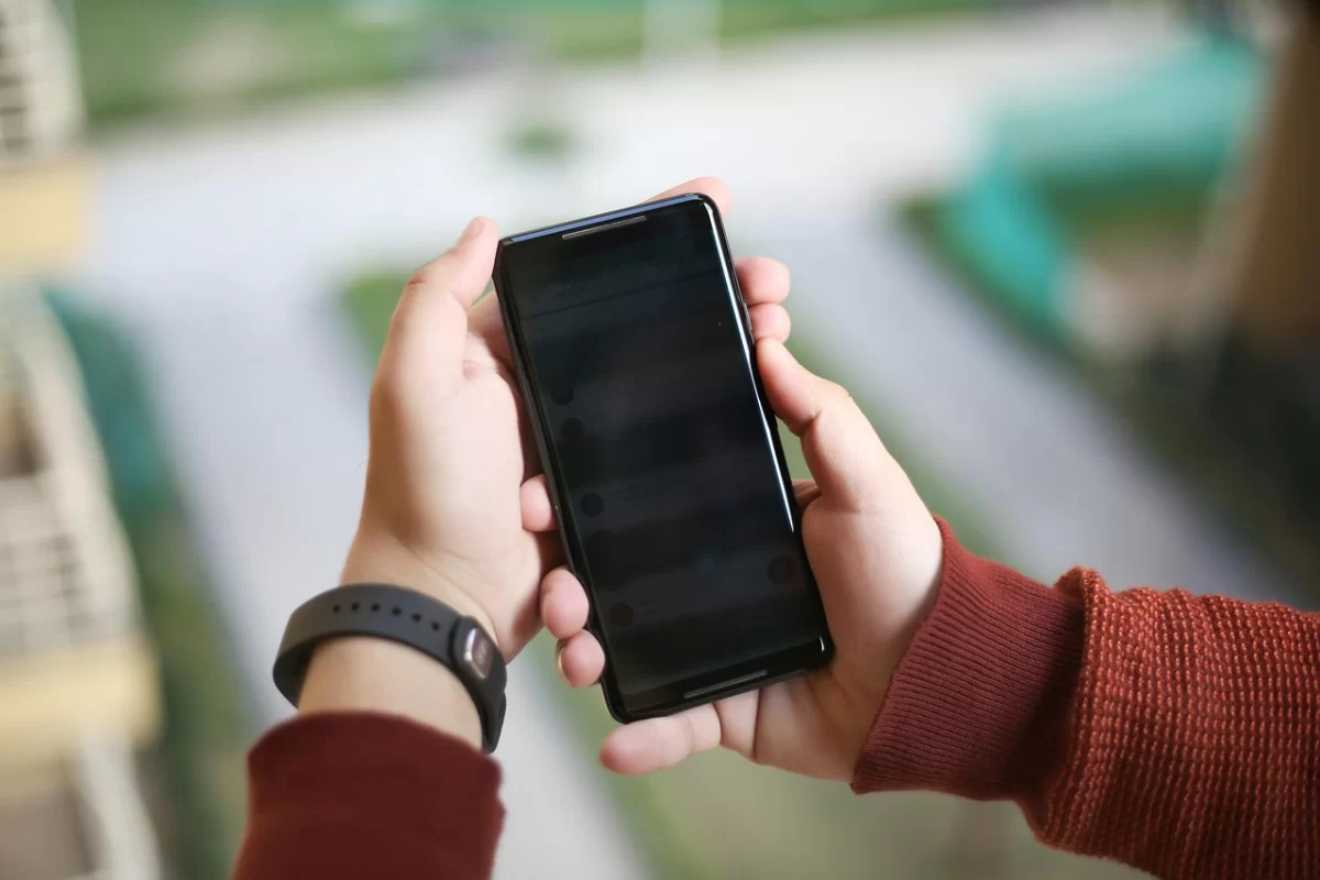 Какую информацию опасно хранить в смартфоне: ответ юриста