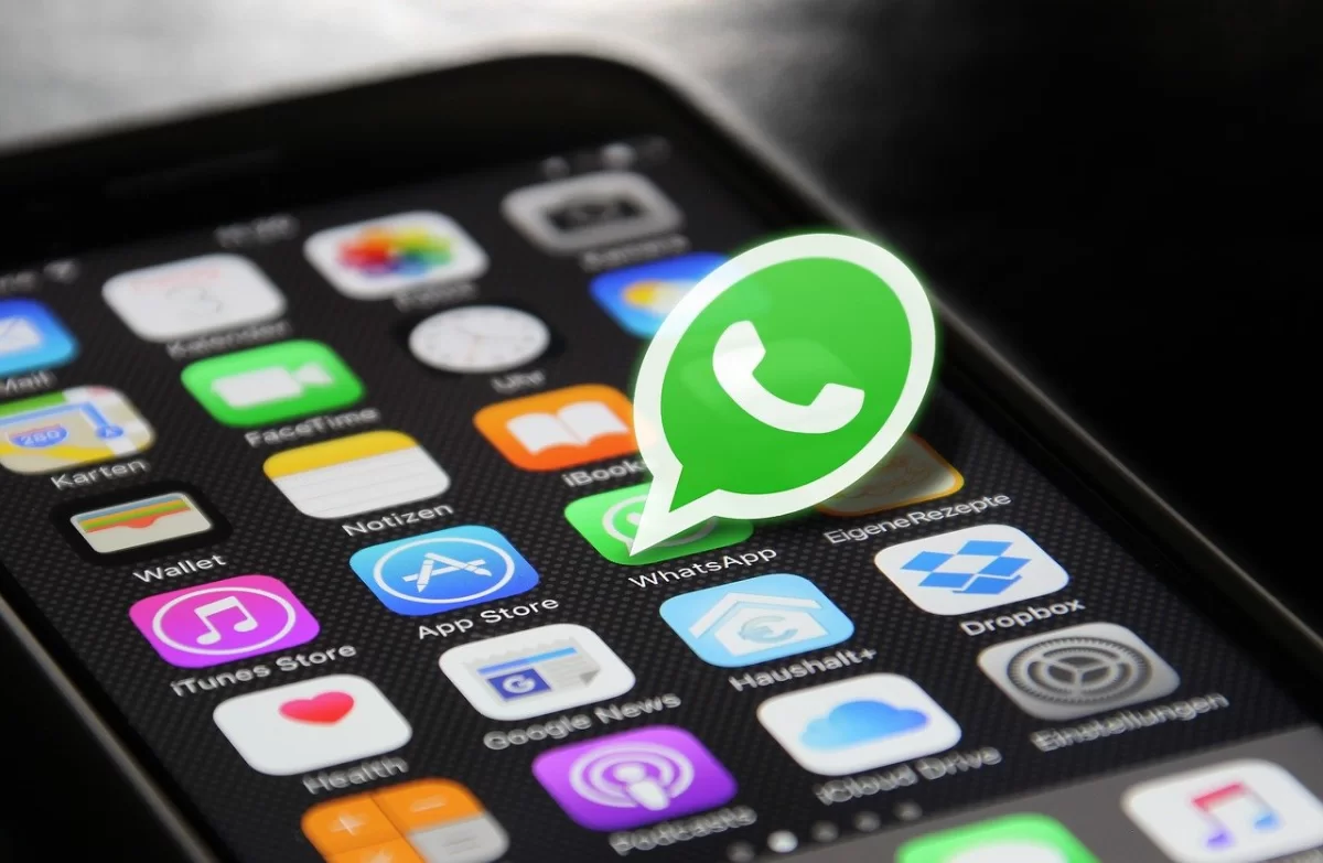 WhatsApp предрекли уход из России из-за нового указа Путина