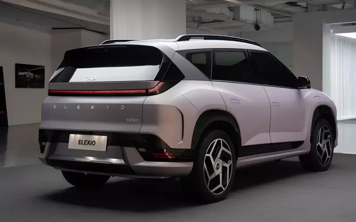 Hyundai выводит на рынок первый электровнедорожник