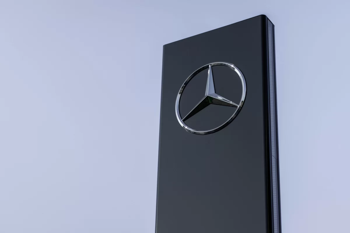 Mercedes-Benz начнет выпускать новые авто из утилизированных машин