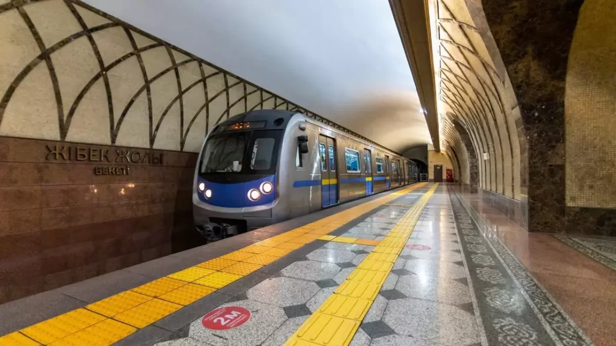 В Алматы пассажиры метро пожаловались на сбои ONAY QR