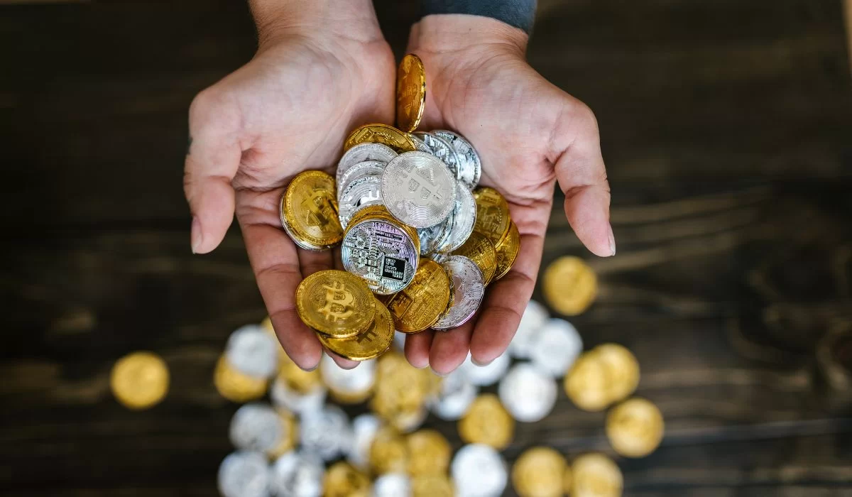 Любая криптооперация свыше 5 млн ₸ теперь под контролем государства