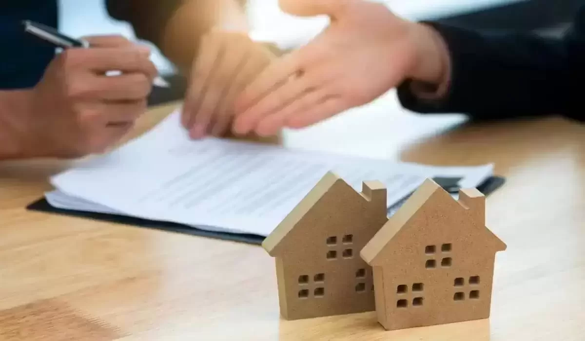 Аферисты перепродавали квартиры в Астане по семь раз — жильцы узнали об аресте через чат