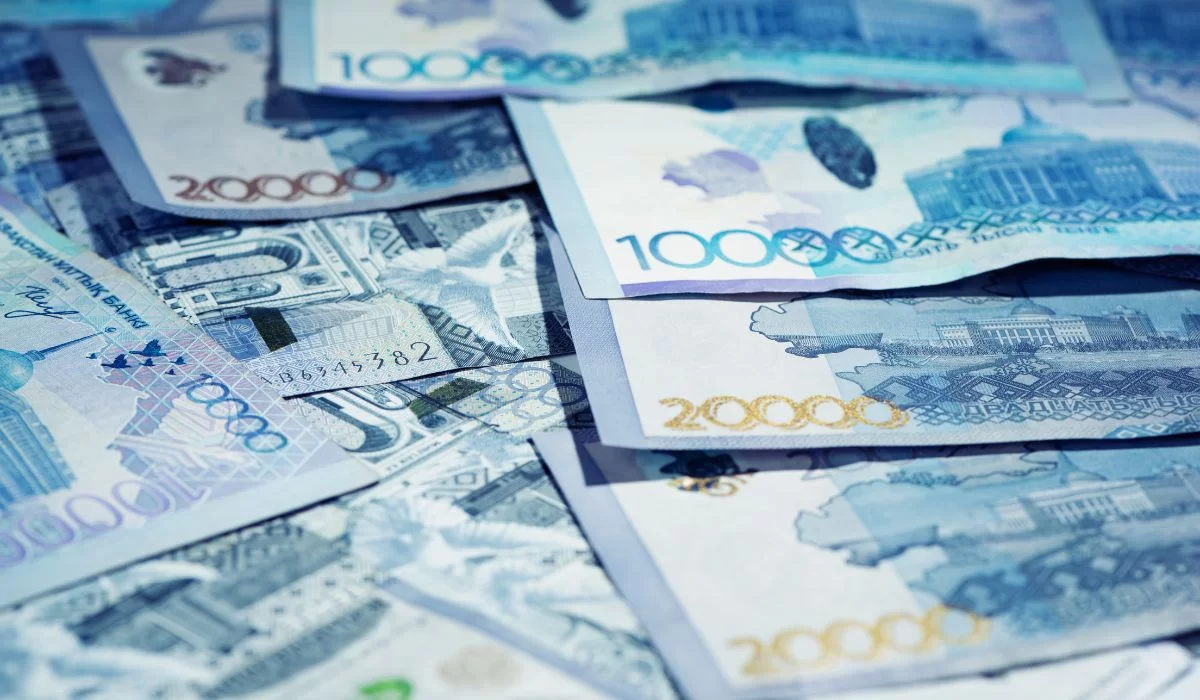 Почти 8% населения Казахстана имеют просрочу по кредиту