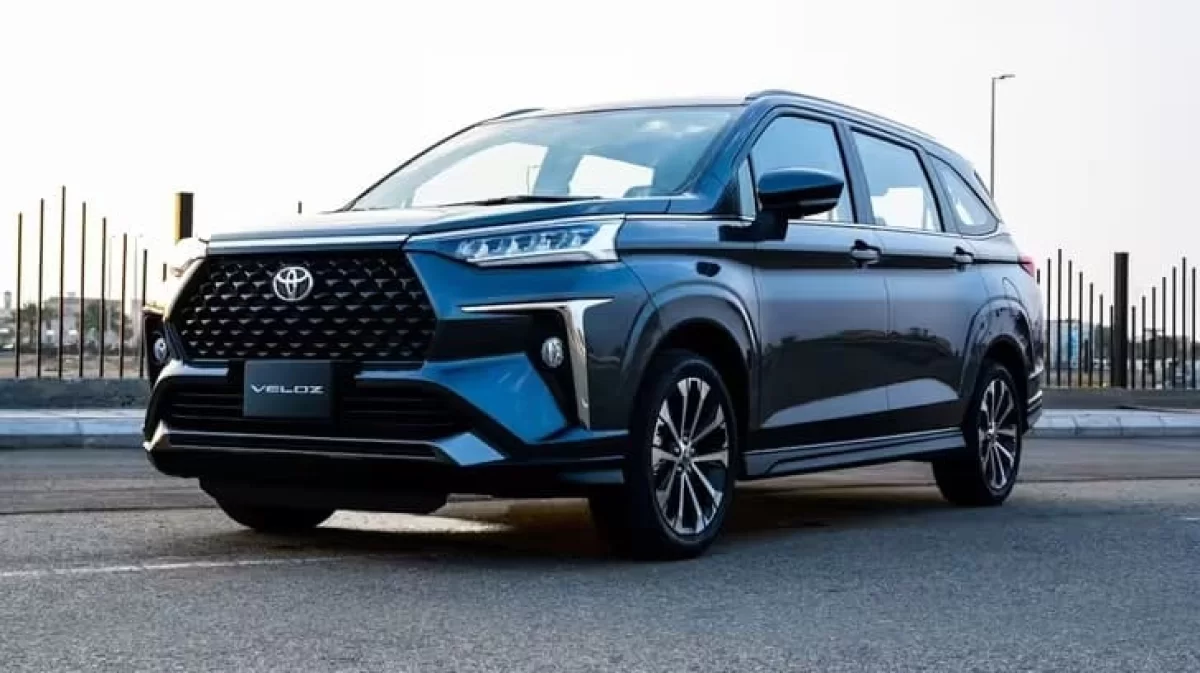 Toyota Veloz продается дешевле Geely и Chery