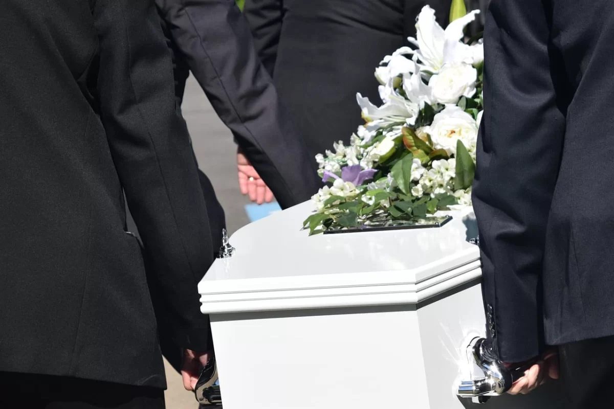 B Kaзахстане стало меньше похорон, но ритуальные услуги дорожают