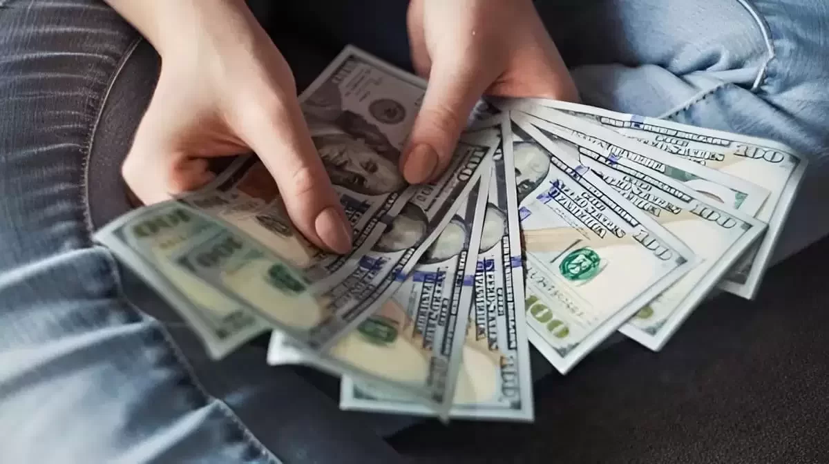 Курс валют на 23 октября 2025 года: тенге стабилен по отношению к доллару и евро