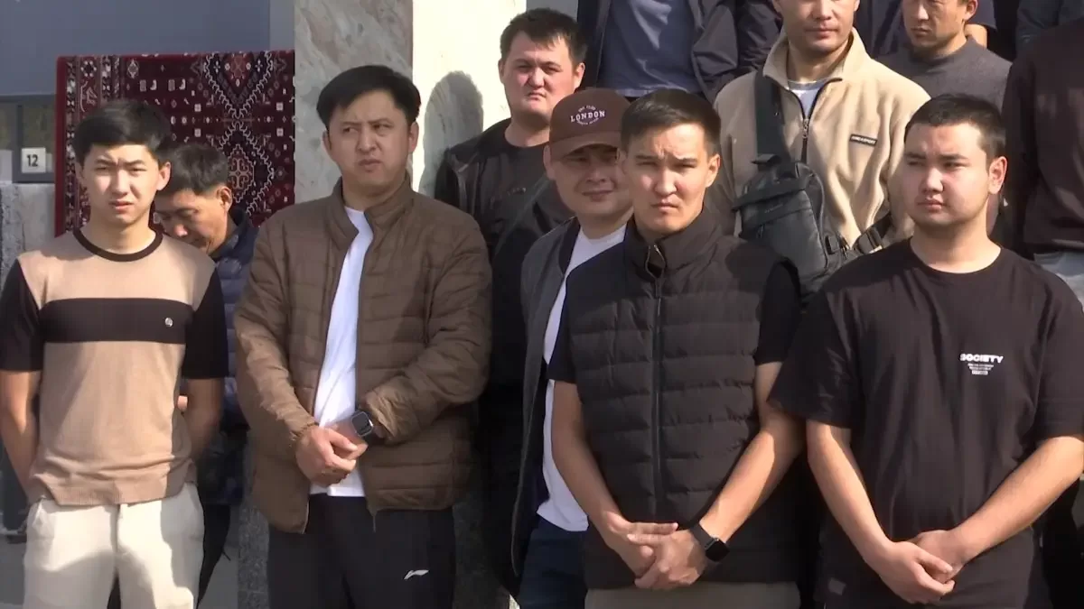 Борьба за ступеньки: алматинские предприниматели боятся потерять все