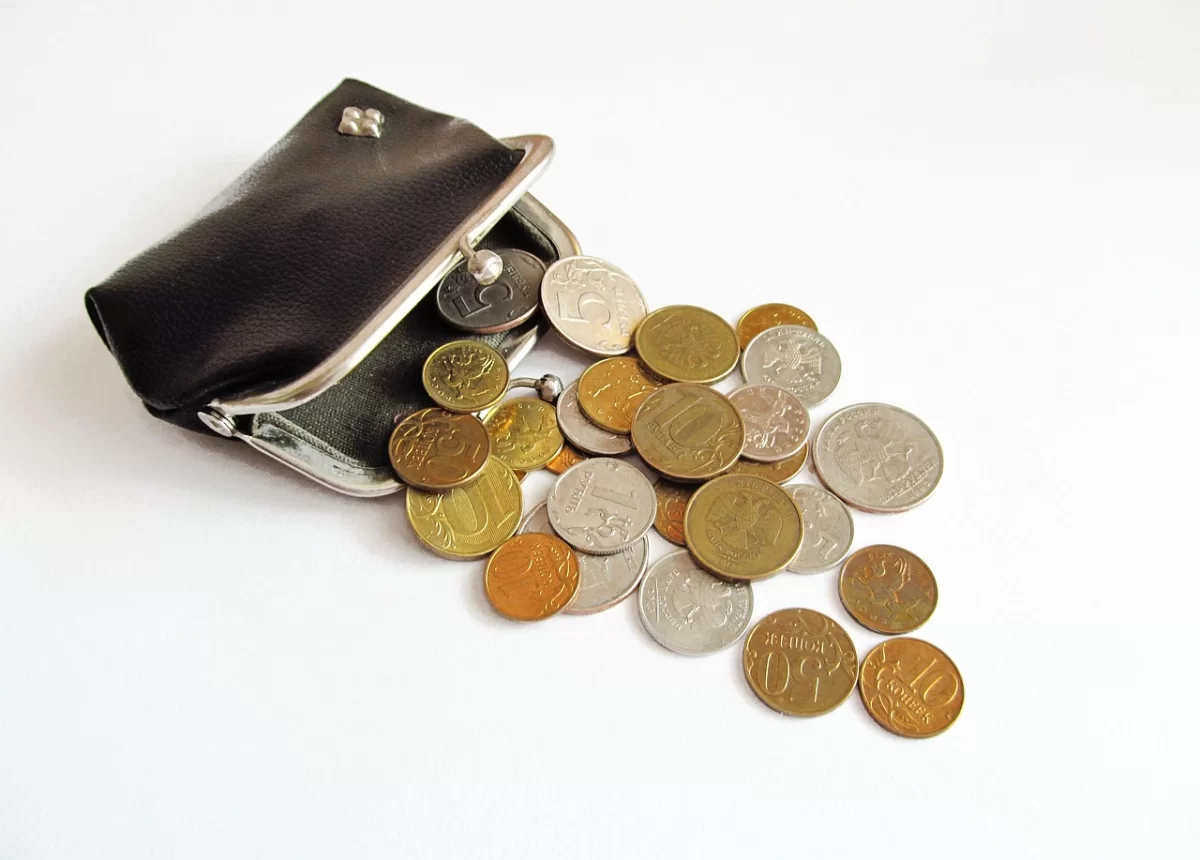 Зарплаты в Казахстане: кто получает до 1 миллиона тенге, а кто ждёт 2,8 млн