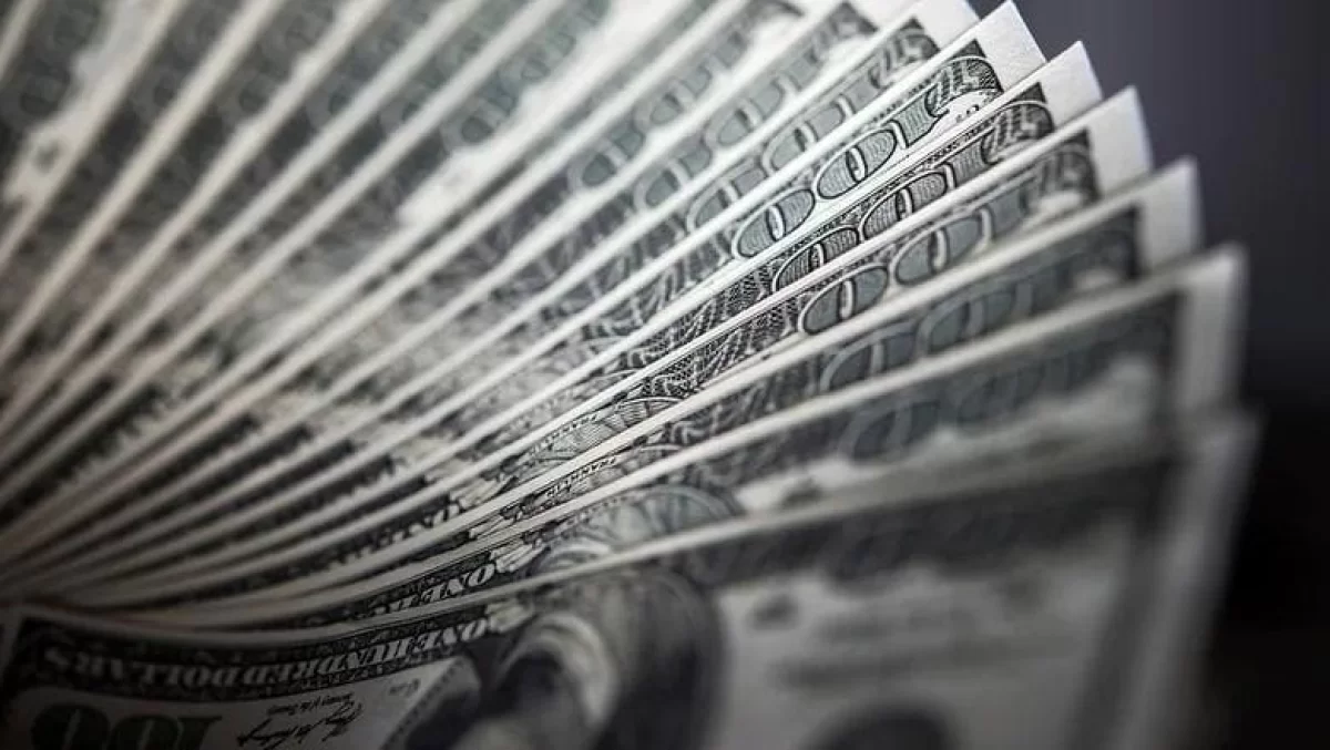 Тенге снова просел – доллар и евро подорожали к утру 14 ноября