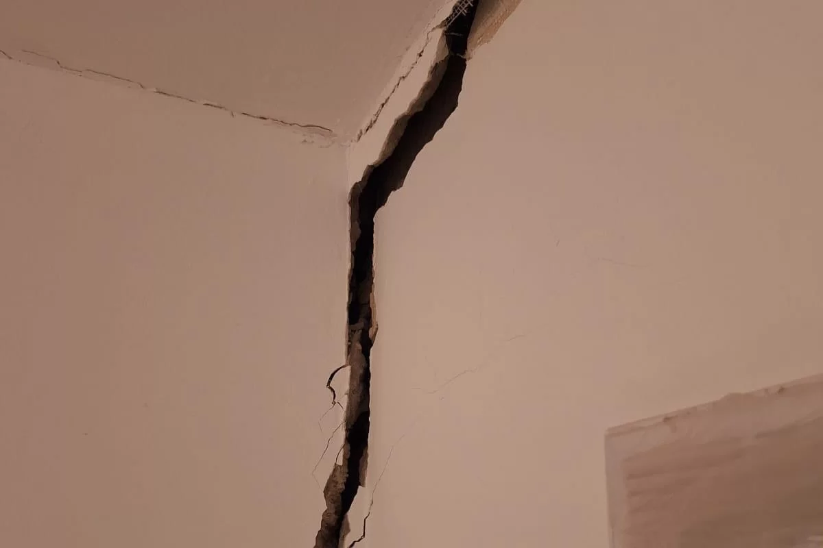 Дома по программе «Нұрлы жер» начали разрушаться в Атырау спустя 5 лет