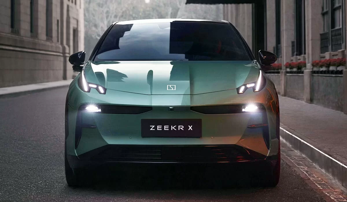 Ищете самый безопасный электрокар? Эксперты назвали лидера