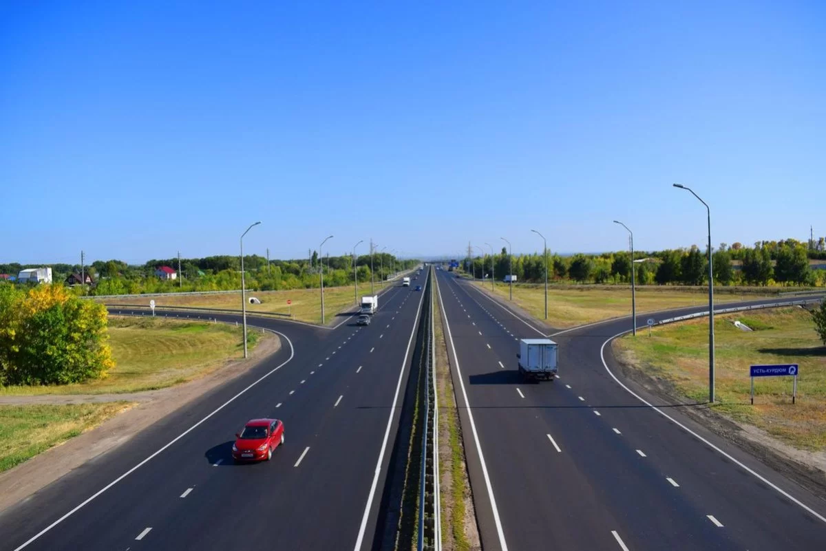 В Казахстане вводят красные полосы и новые ограничения скорости