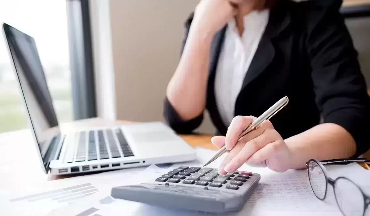 Лайфхак для бизнеса: как не оказаться на общем налоговом режиме в 2026 году