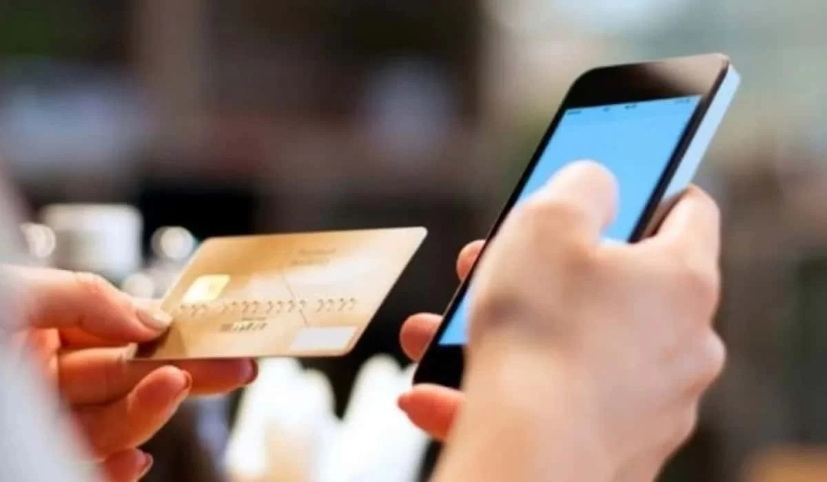 Миллионы «с неба»: казахстанец случайно разбогател на 3 млн тенге и попал под суд