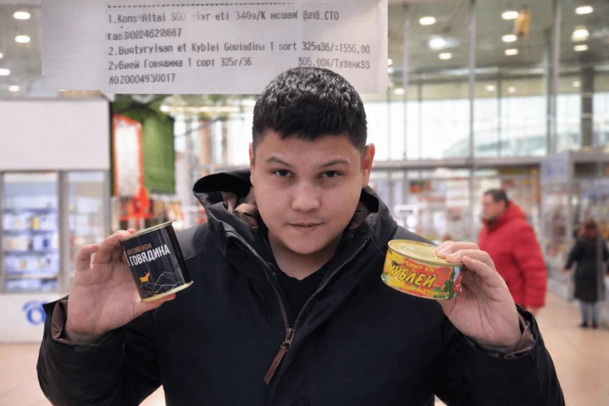 «Логика вышла из чата»: блогер сравнил цены на казахстанскую и российскую тушенку