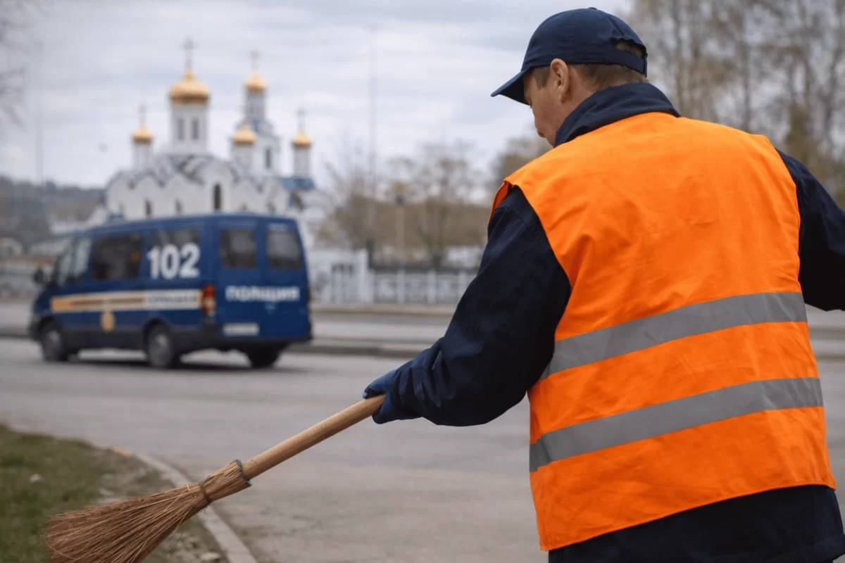 Казахстанец специально набирал 102, чтобы материть полицейских