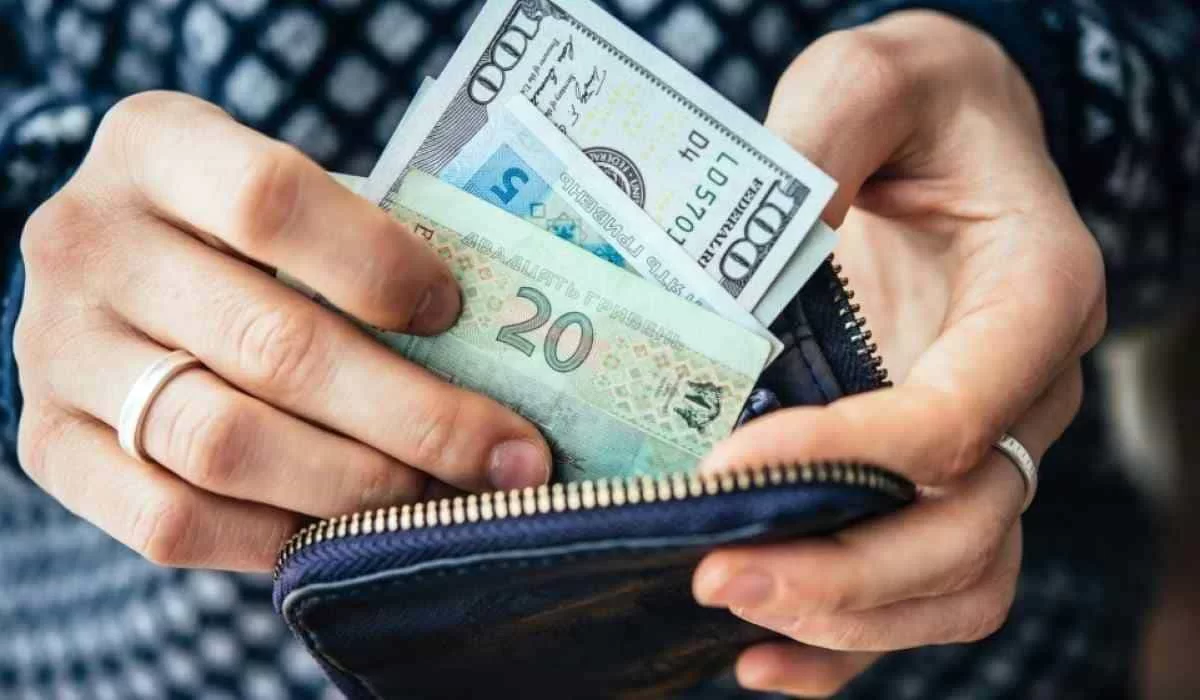 Доллар в Астане продают по 518 тенге: курсы валют в РК на 19 января