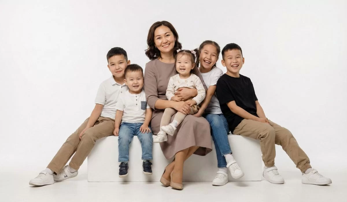 Пособия многодетным в Казахстане выросли: новые суммы с 2026 года