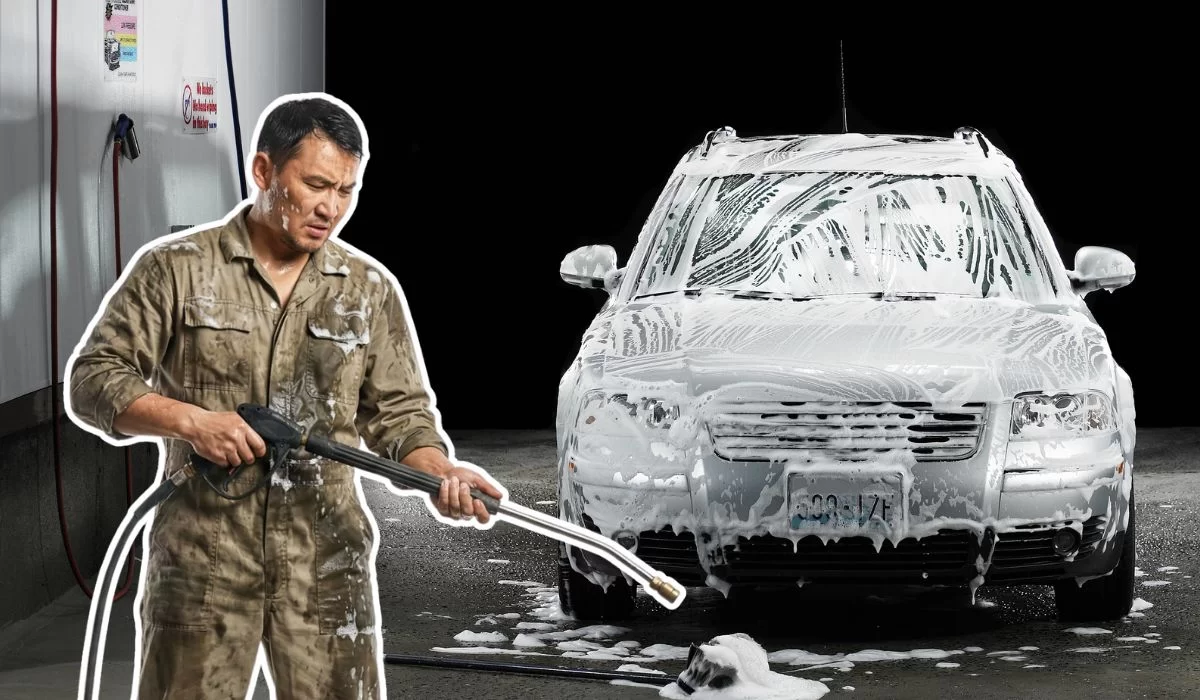 В Казахстане начинают массово отключать автомойки от воды