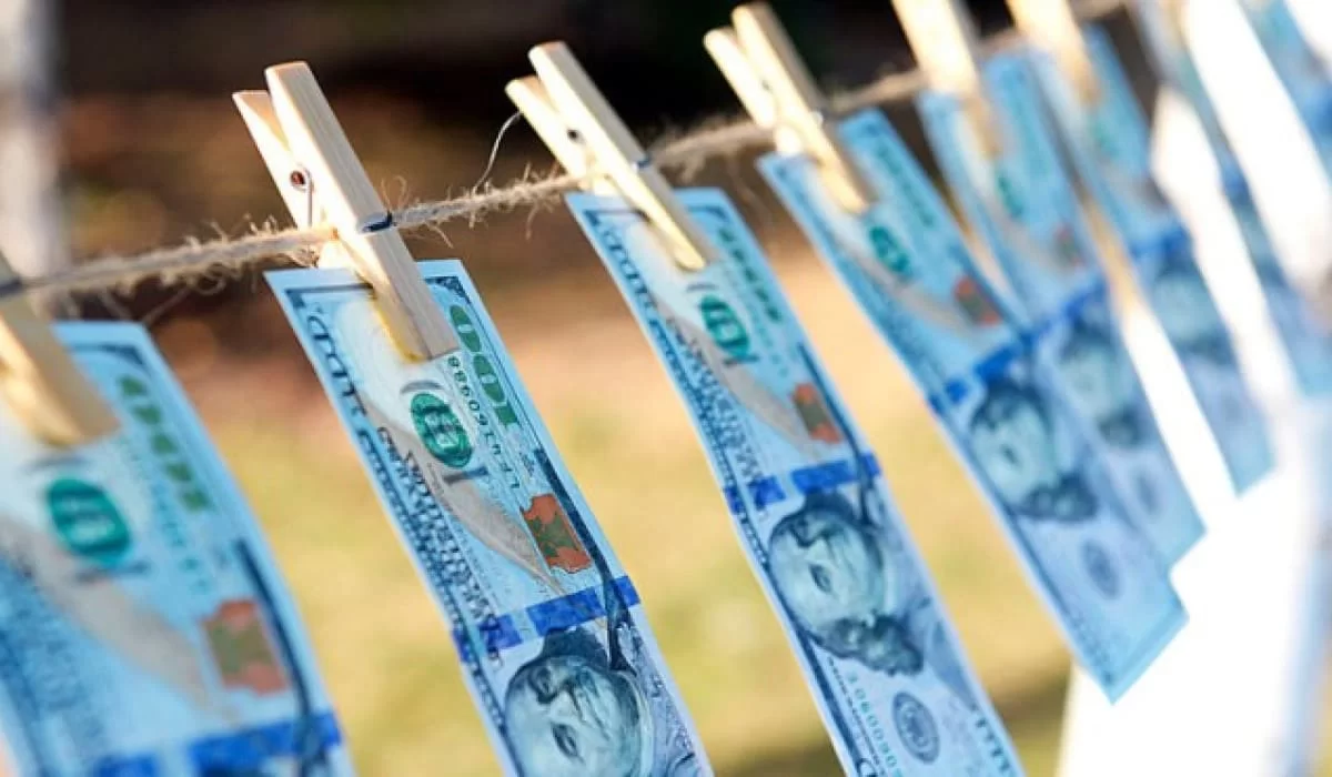 Казахстан накрыла волна дел по отмыванию денег: женщины тоже в списке