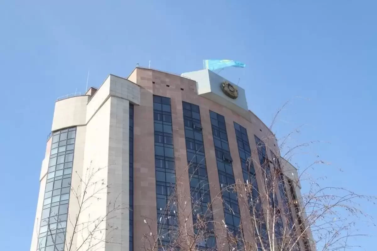 Казахстанцев начали наказывать за фейки о Конституции