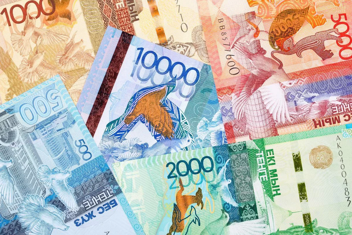 Курсы валют в РК на 3 февраля: что происходит с долларом и евро