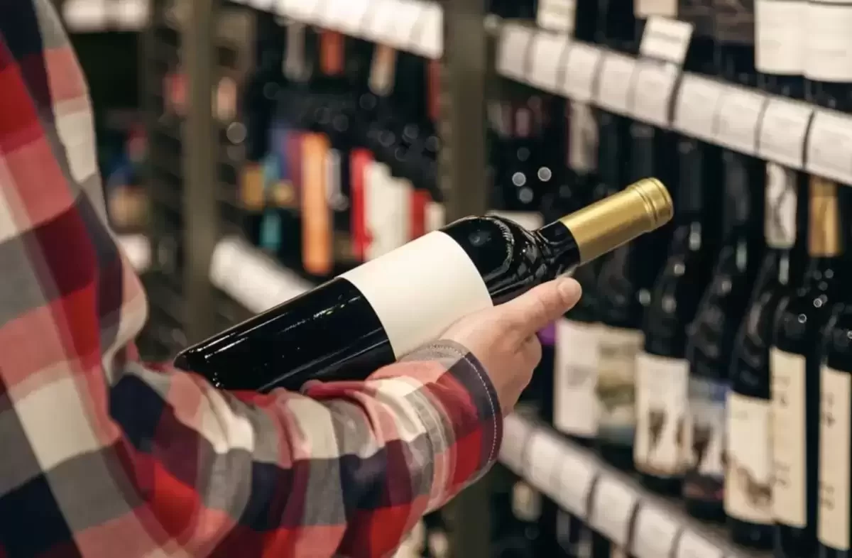 Запрет на продажу алкоголя после 20:00 в Казахстане: что ответил Бектенов