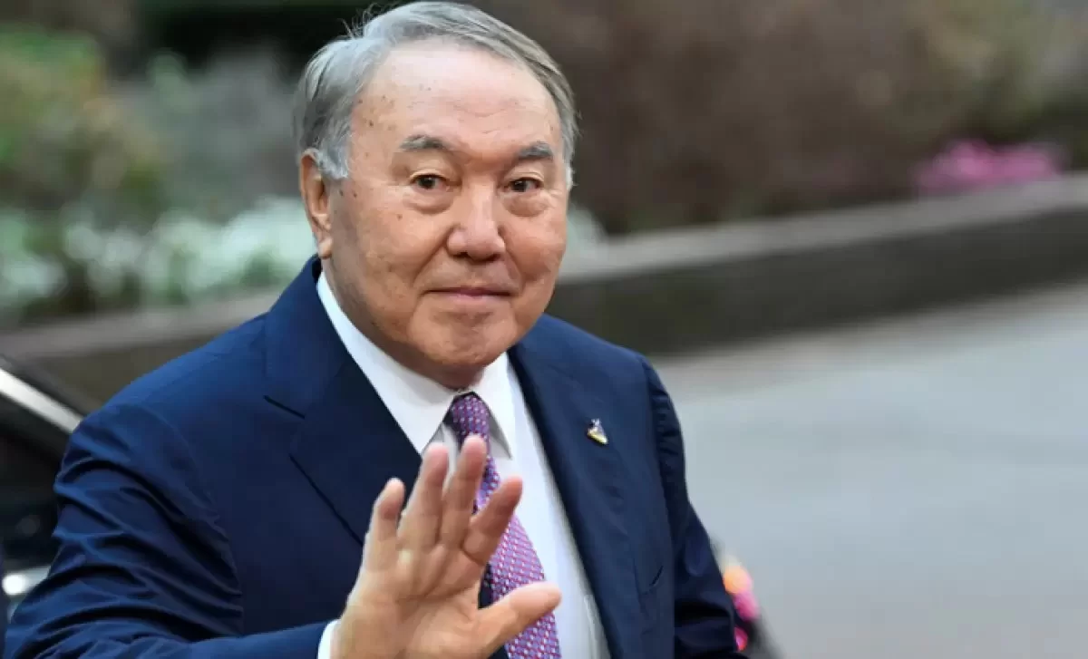 Банк, связанный с Назарбаевым, усилил позиции в России