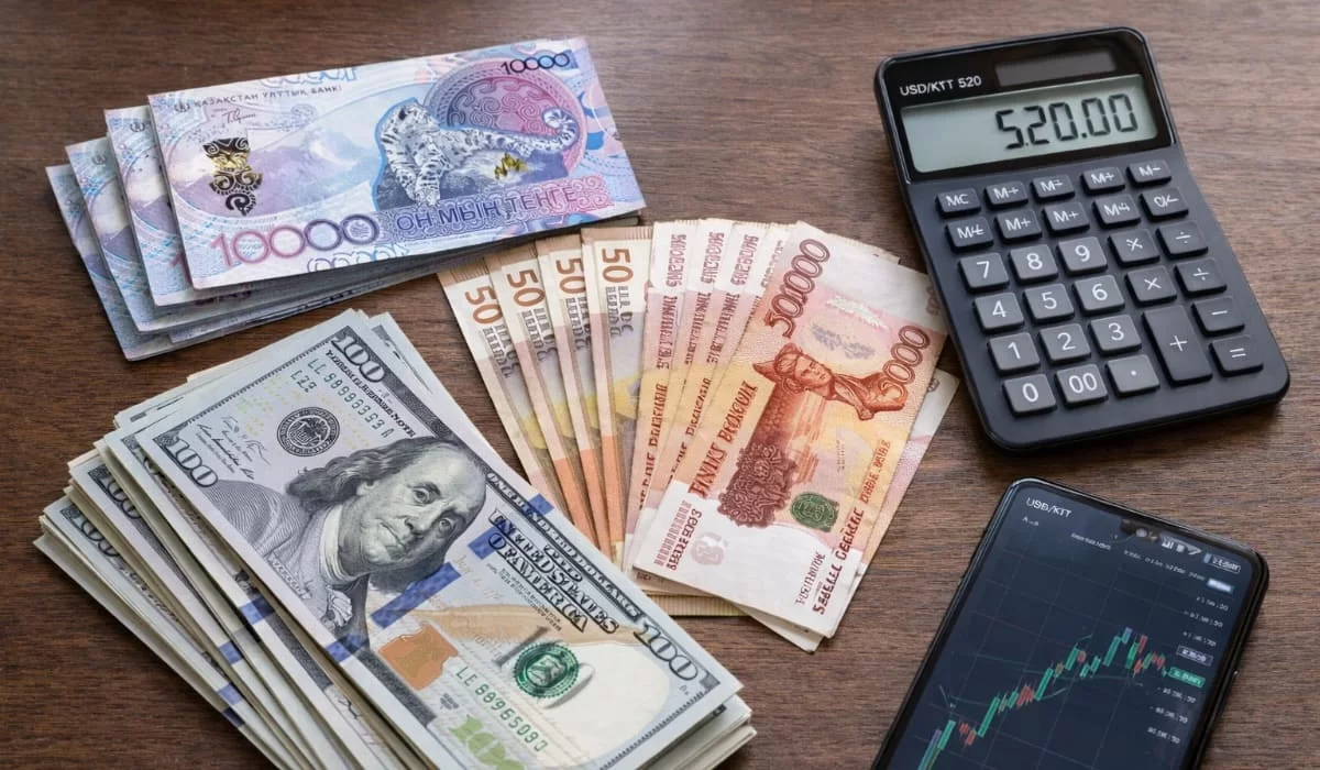 Курсы валют в банках Казахстана на 14 февраля: где выгоднее доллар, евро и рубль