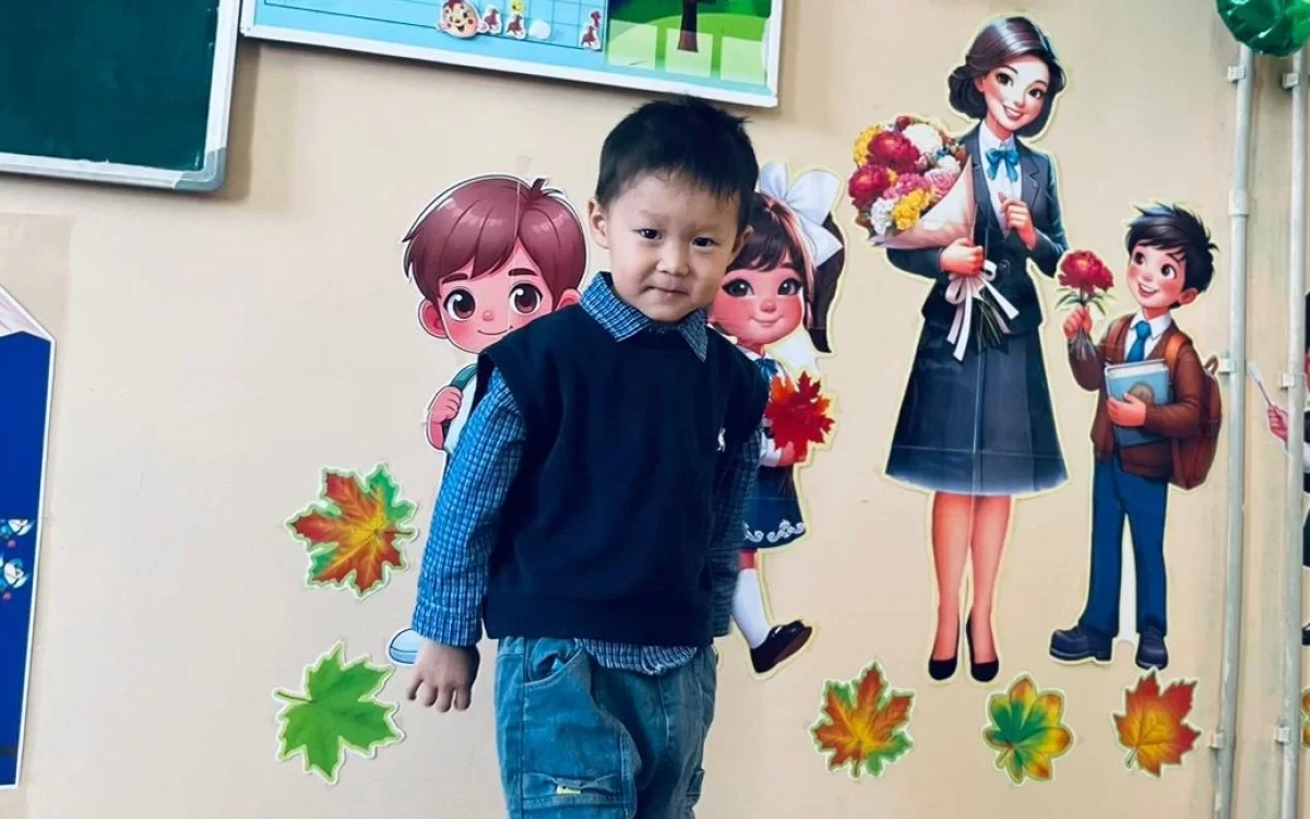 4-летний вундеркинд из Туркестана решает математические задачи за 6 класс