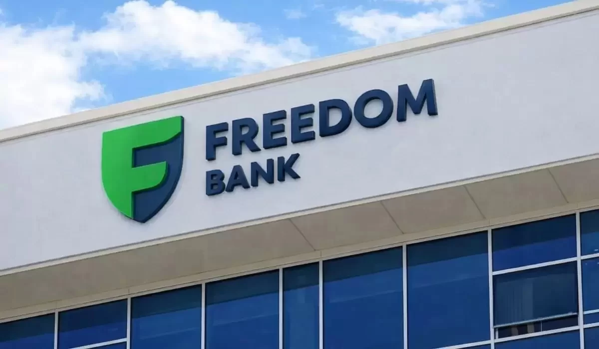 Freedom Bank временно ограничит работу Freedom Banker Card