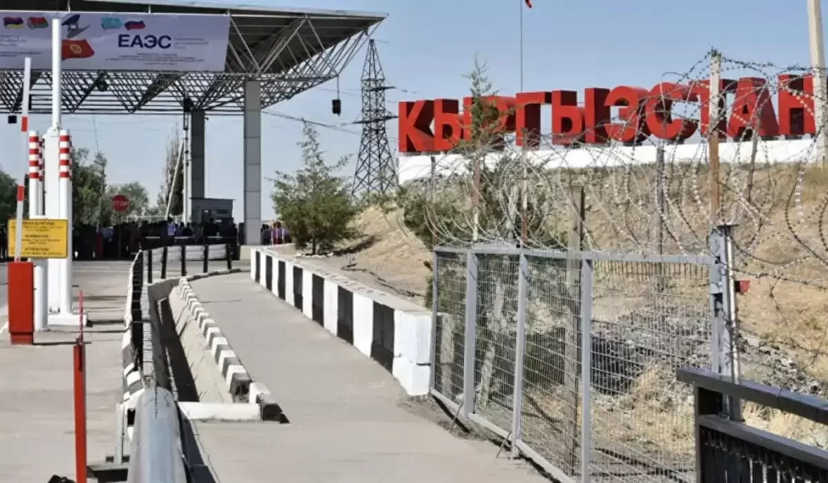 Кыргызстан требует пересмотра режима «90 на 180» на границе с Казахстаном