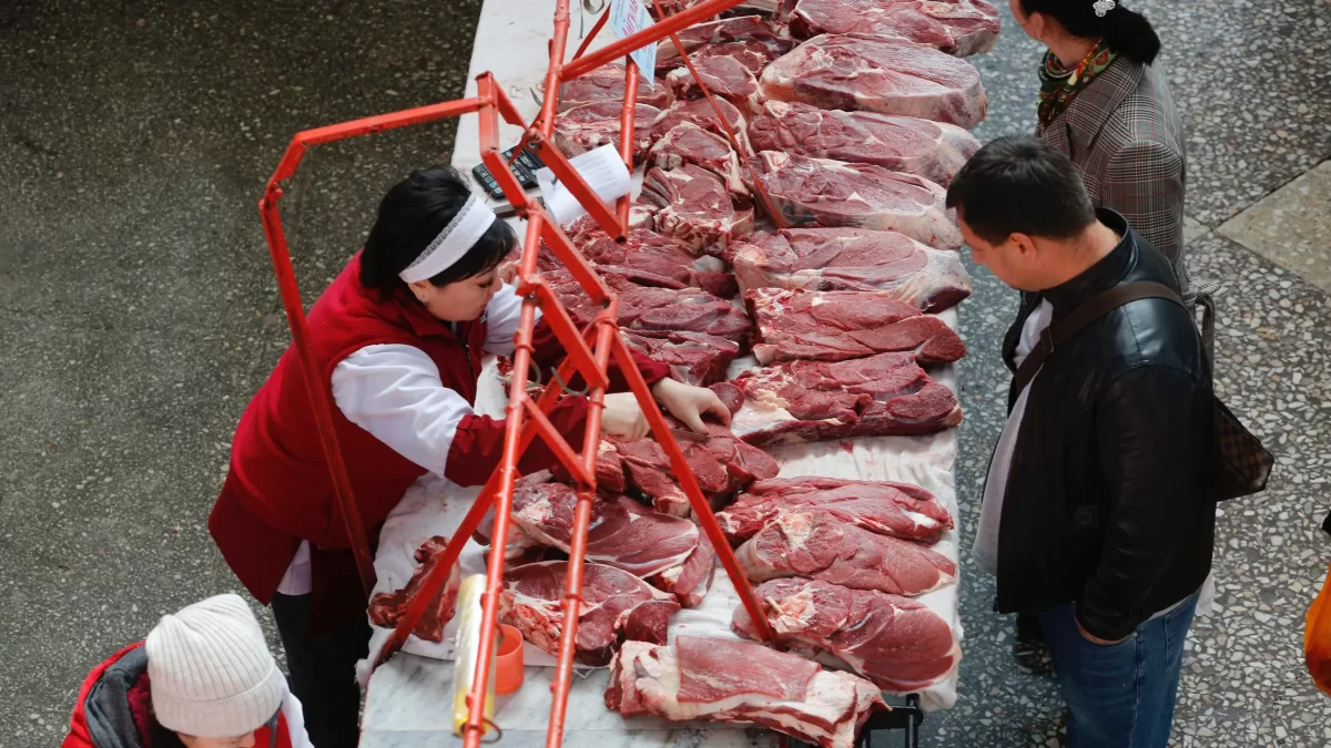 Цены на говядину выросли на 30%, но фермеры в минусе