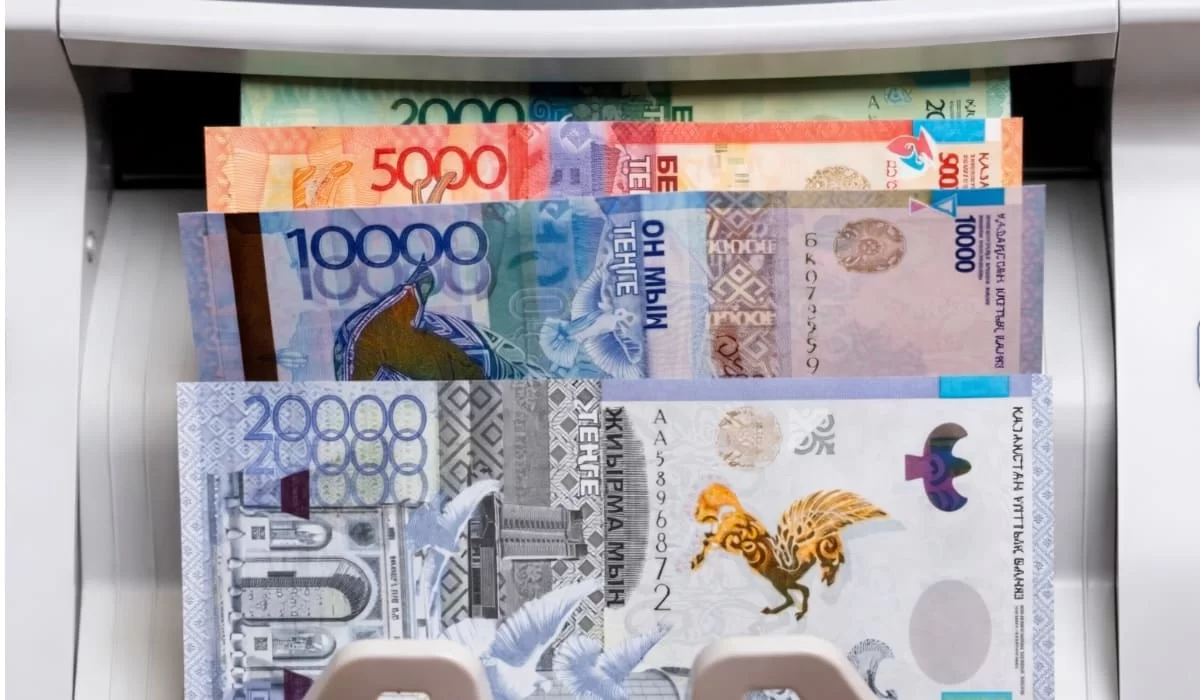 Курсы валют в банках Казахстана на 12 марта