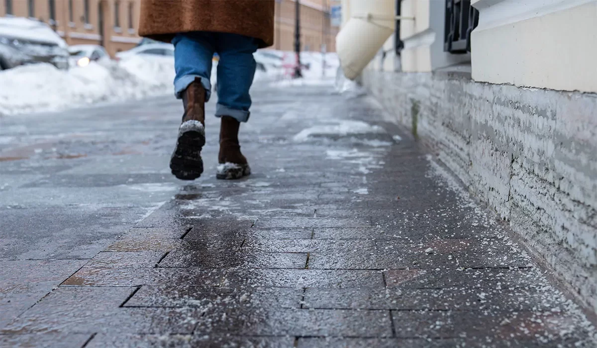 В Казахстан приходит настоящее тепло, но вместе с ним - опасная погода