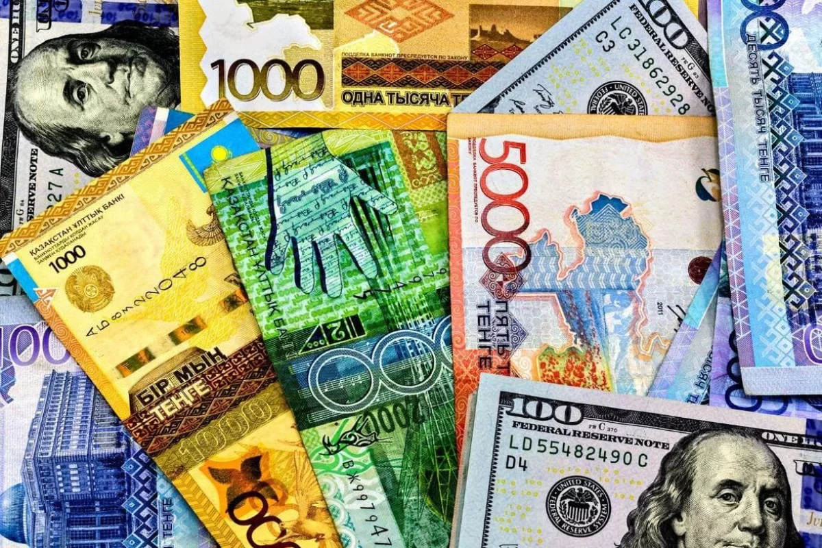 Курсы валют в Казахстане: сколько стоят доллар, евро и рубль
