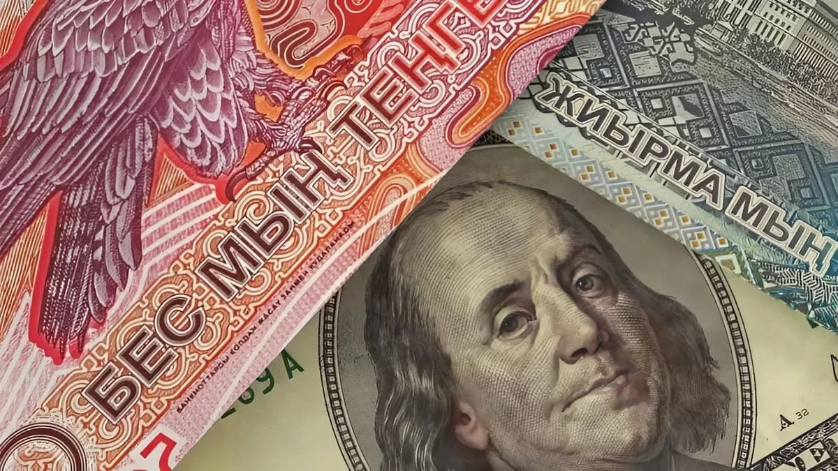 Курс доллара обновили обменники Алматы, Астаны и Шымкента