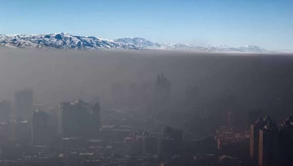 Смог и загрязнение воздуха продолжаются в трёх городах Казахстана