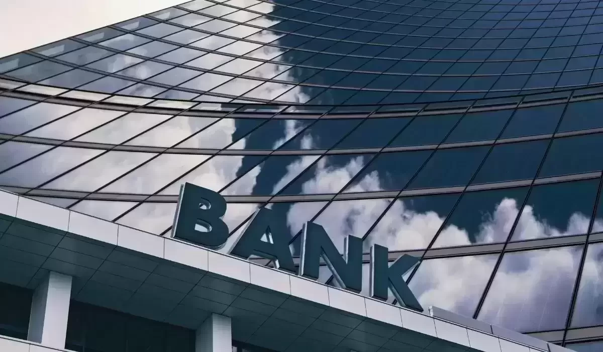 Где казахстанцы держат деньги: почти 2 тысячи счетов нашли на Ближнем Востоке